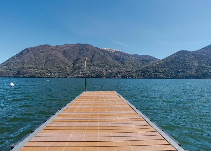 Teresa On Como's Lakeshore ヴィラ *